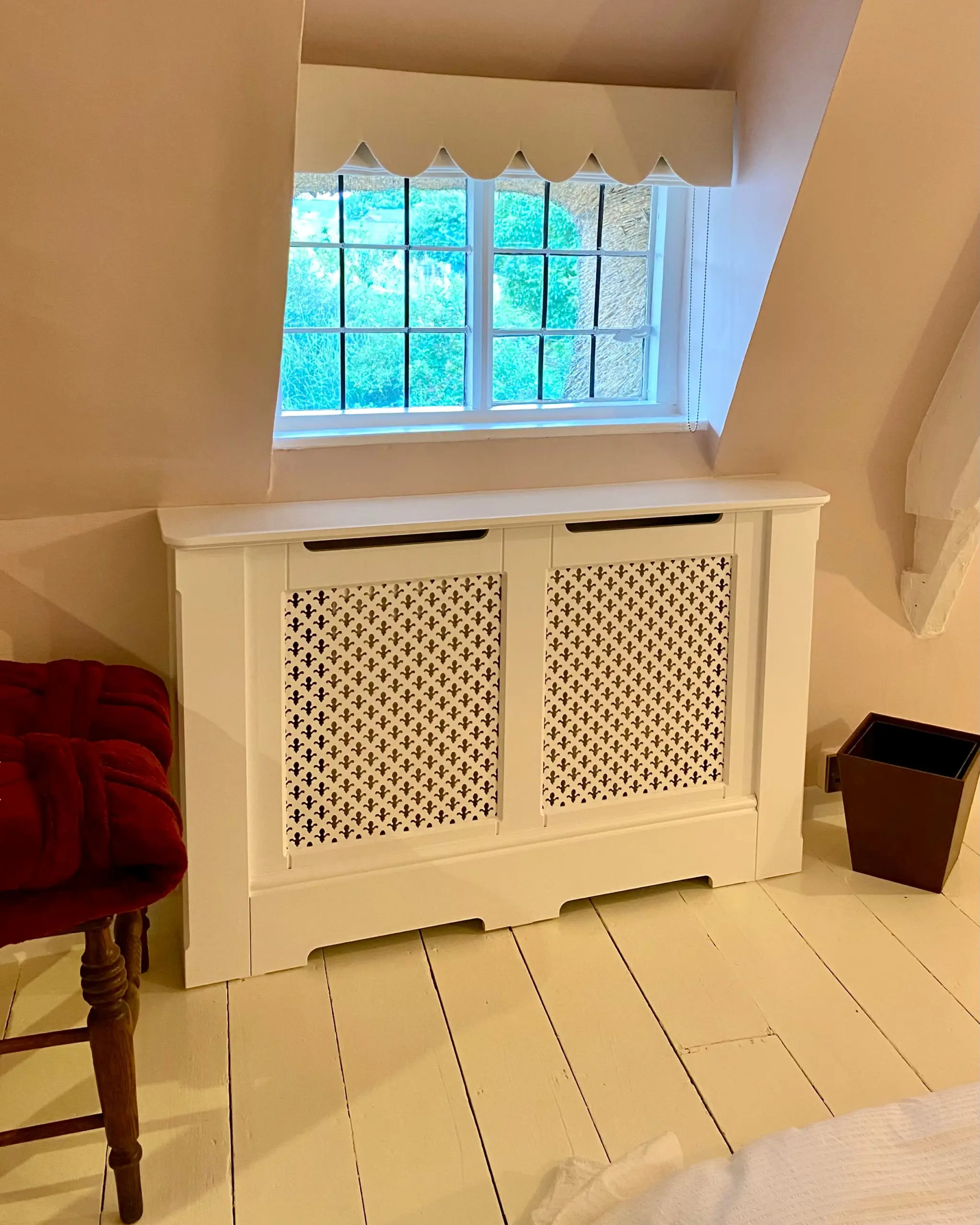 Fleur de Lis Radiator Cabinet in Luxury Housing/Surround Satin White
