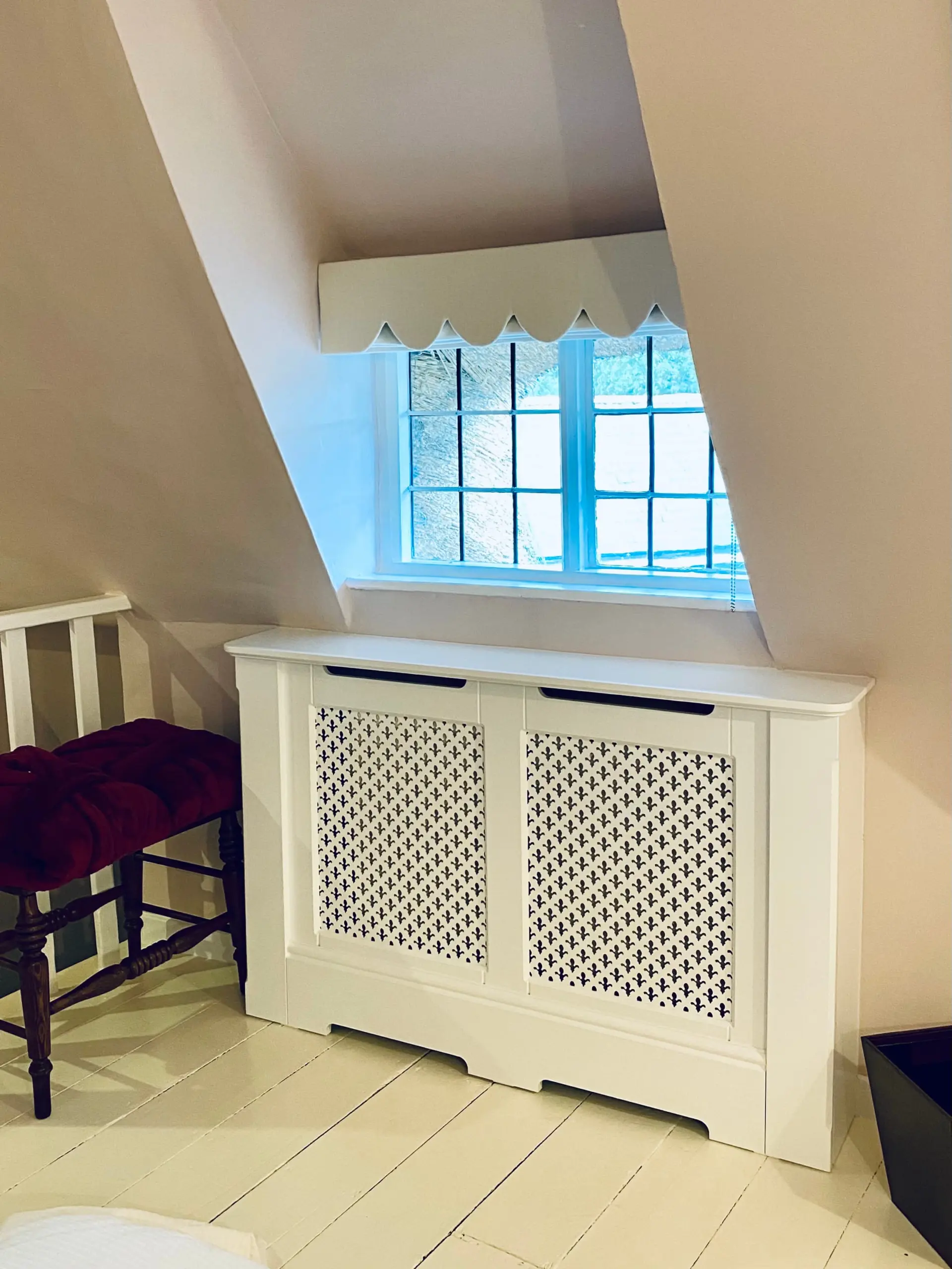 Fleur de Lis Radiator Cabinet in Luxury Housing/Surround Satin White